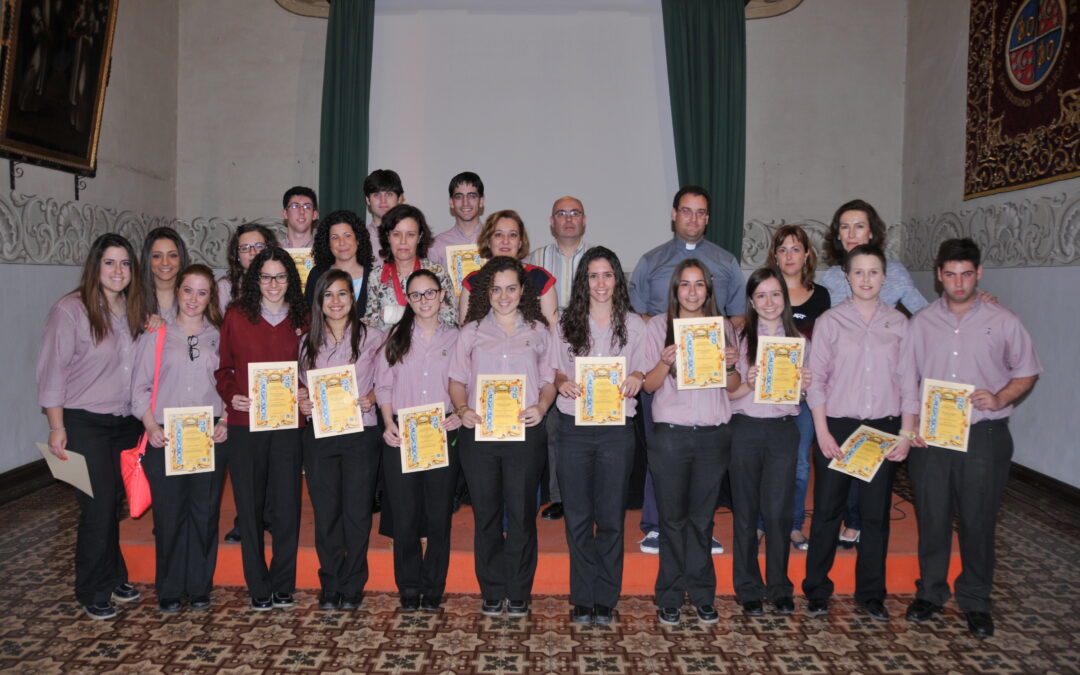 DIPLOMAS A LOS ALUMNOS DE 2º DE BACHILLERATO