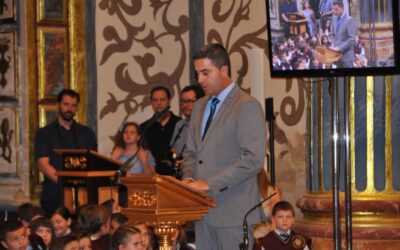 "Alegría y satisfacción". Profe Fernando en la Graduación.