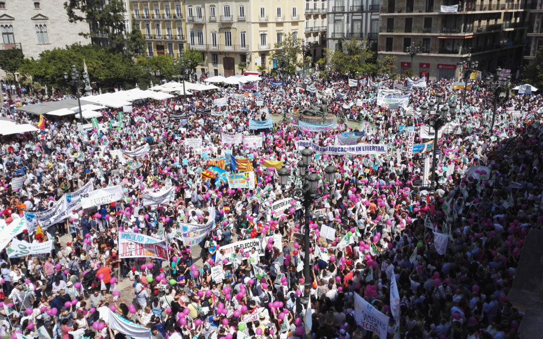 40.000 personas por la libertad de educación