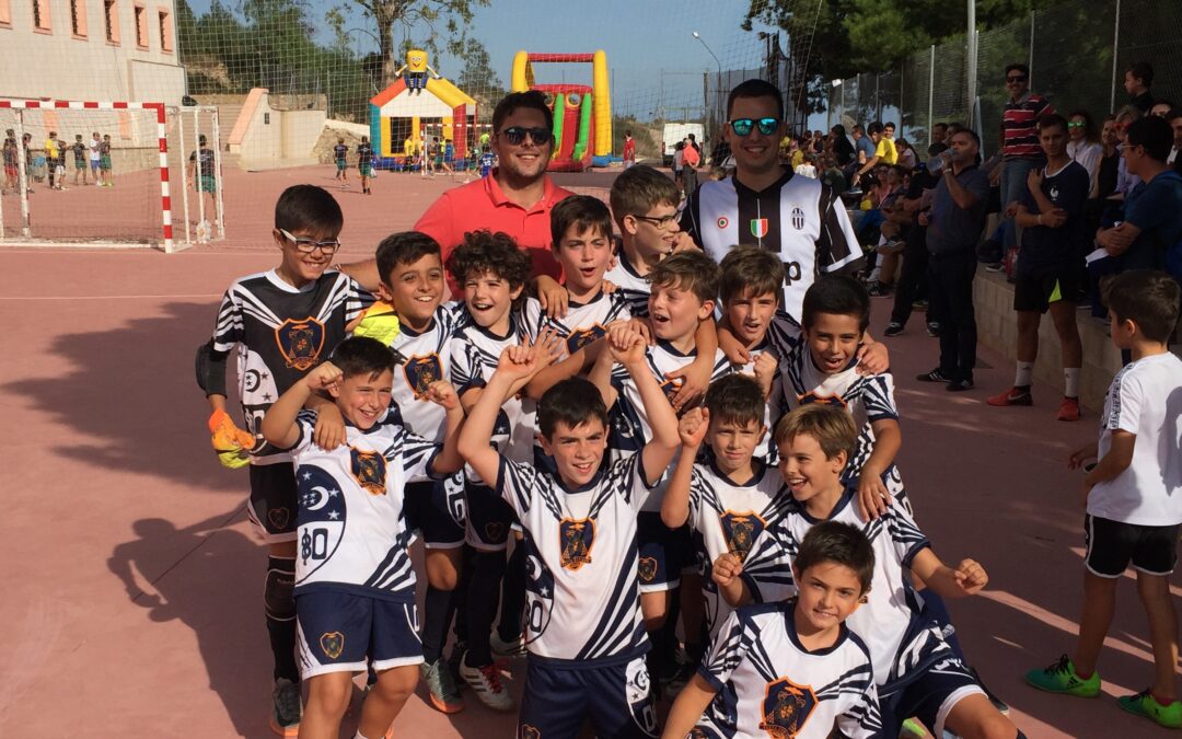 NUESTROS ALUMNOS PARTICIPAN EN EL TORNEO DE FÚTBOL DEL SEMINARIO