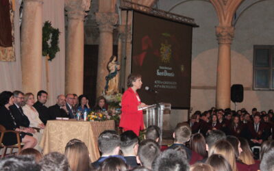 “CUANDO LLEGUES A LA CIMA… SIGUE SUBIENDO”. DISCURSO DE LA MAESTRA CONCHITA