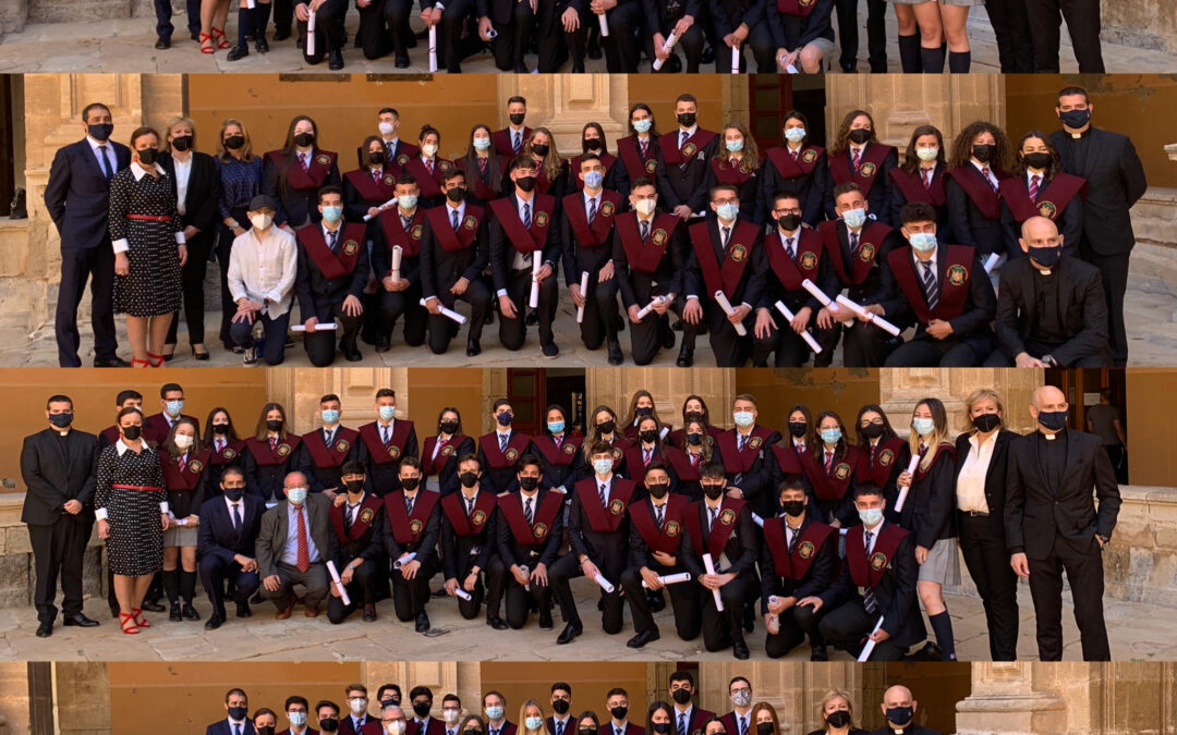 “Yo soy la vid, vosotros los sarmientos. El que permanece en mí, y yo en él, da mucho fruto.” Graduación de los alumnos de Bachillerato.