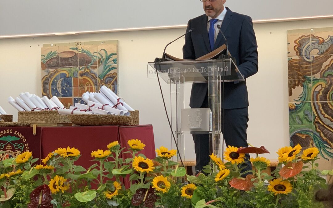 “Mantener el equilibrio de Cuerpo, Alma y Espíritu”. Discurso del profesorado en la Graduación de Bachillerato.